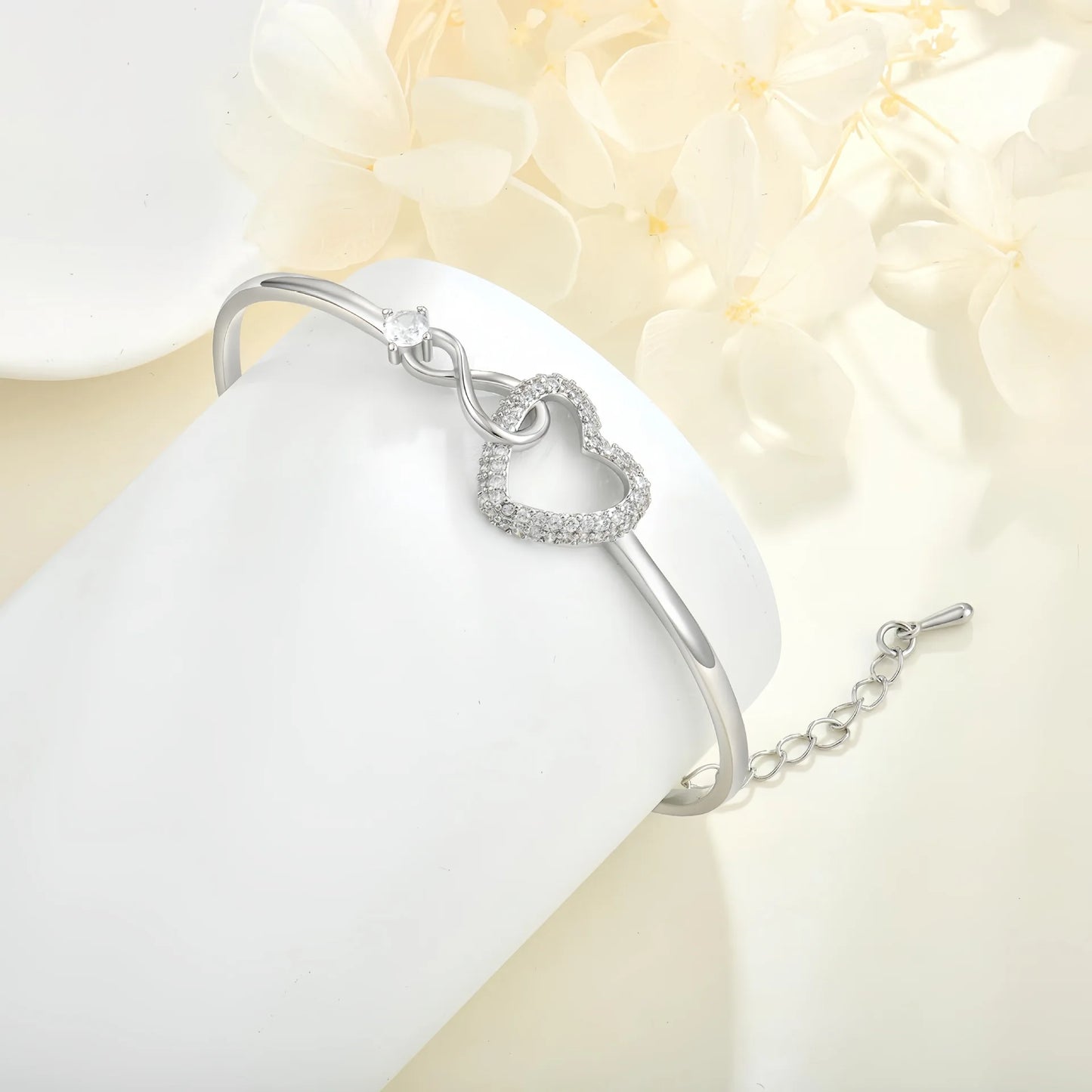 Spanish To My Daughter Infinite Symbol Hollow Heart Bracelet With Gift Box For Daughter's Birthday Party Adult Gifts
