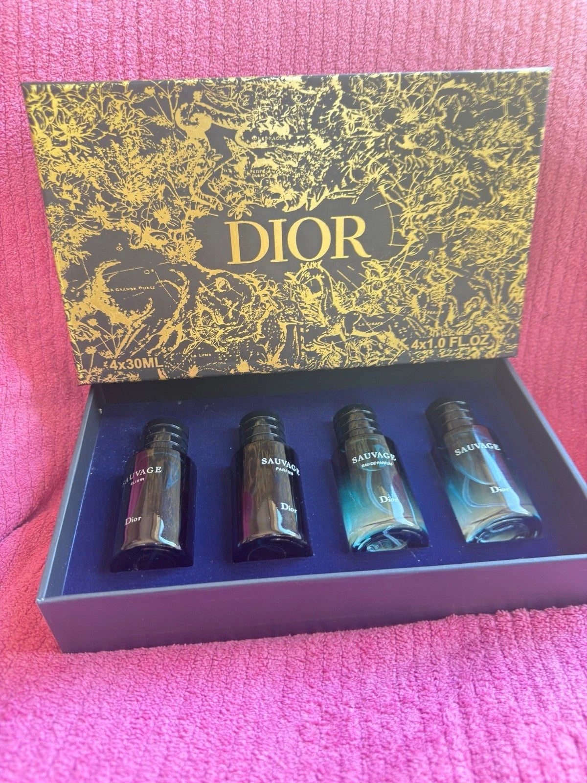 Sauvage & Golden Fragrance Set – 8 Mini Perfume Bottles, 30ml Each