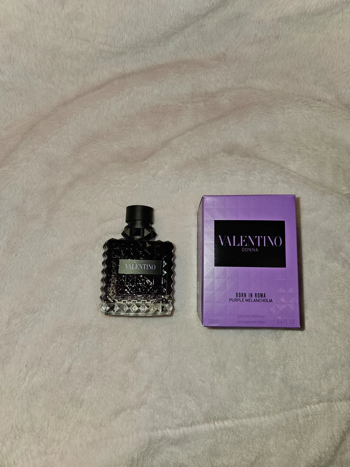 Valentino Born in Roma Donna Purple Melancholia Eau de Parfum 100ml – Plum, Osmanthus & Vanilla Perfume