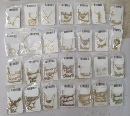 2025 Custom fashion English 26 letters inlaid with zircon delicate gold DIY bracelet to wear accessories gifts