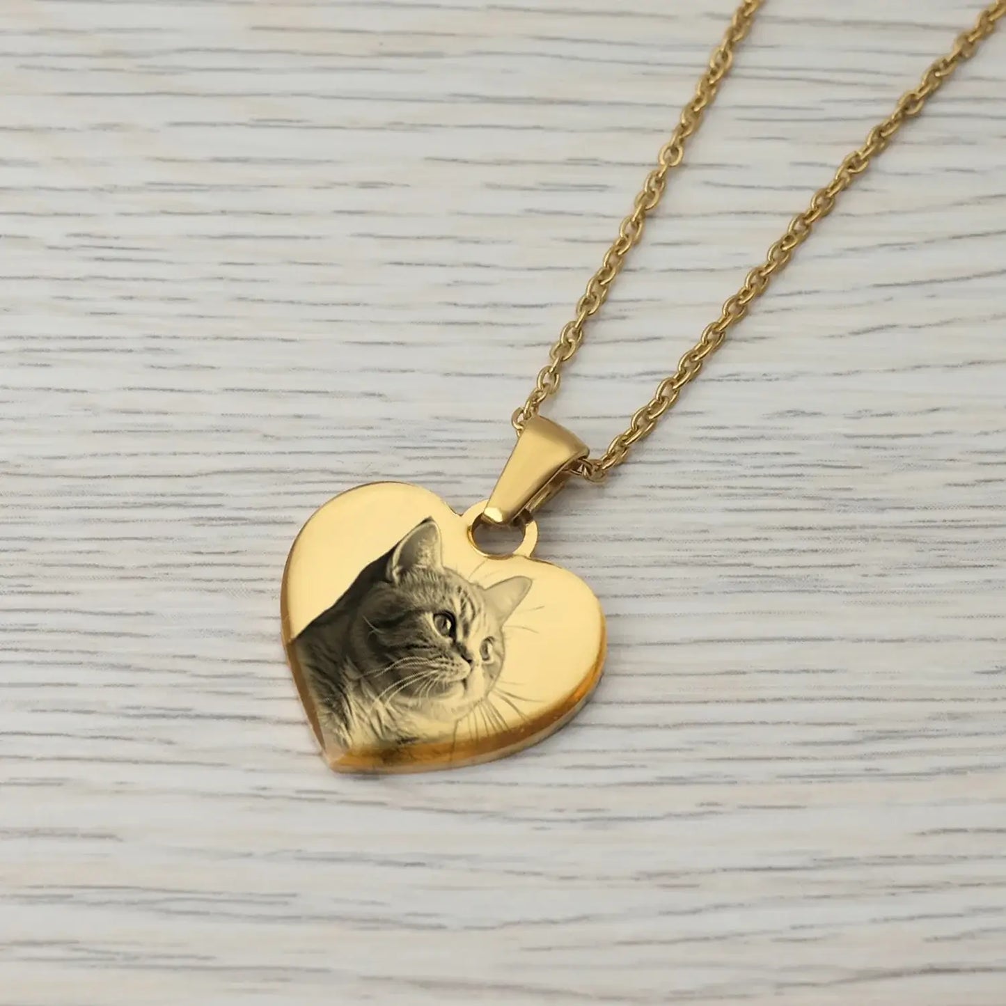 Picture Necklace Personalized for Women - Custom Photo Pendant featuring a heart-shaped gold pendant with a cat engraving.
